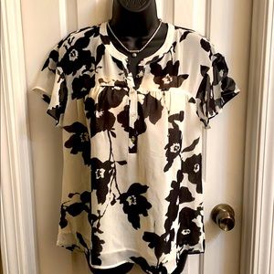 Daniel Rainn - Floral Blouse